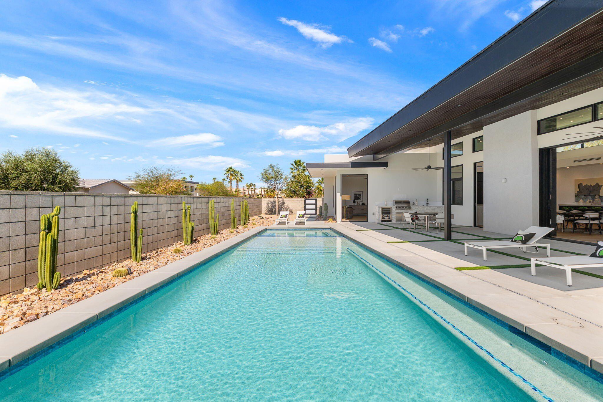 3 Siena Vista Court. Rancho Mirage, CA 92270