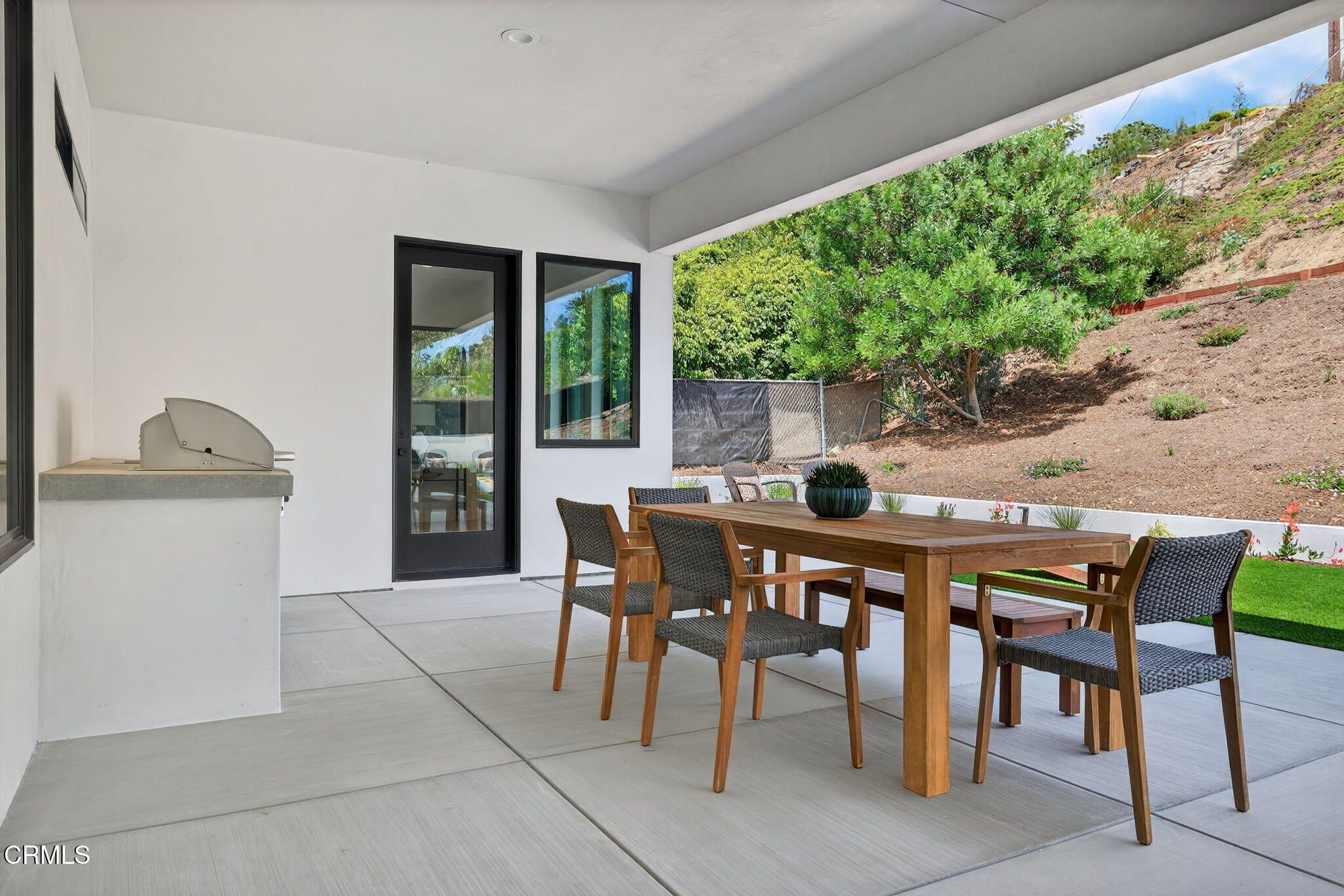 259 Via Pasito. Ventura, CA 93003