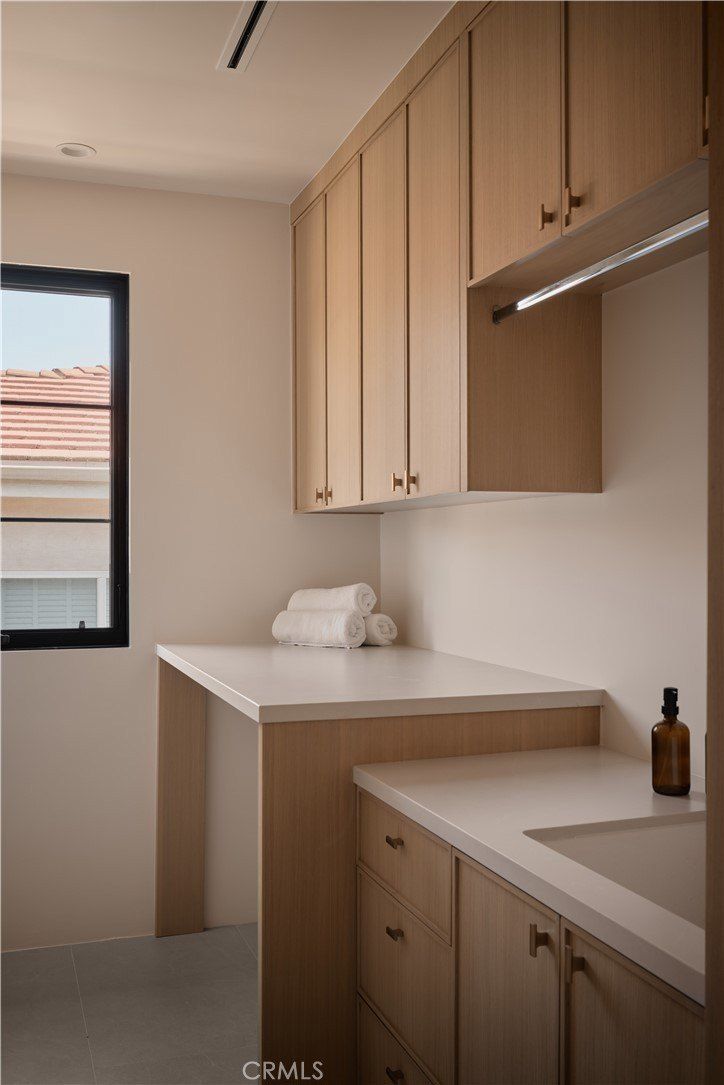 13024 Bloomfield Street. Studio City, CA 91604