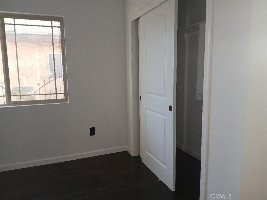 307 N Broadacres Avenue. Compton, CA 90220