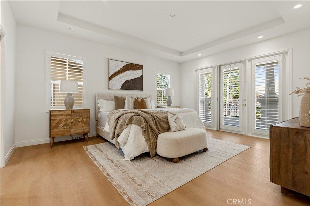 6 Mountainbrook. Irvine, CA 92620