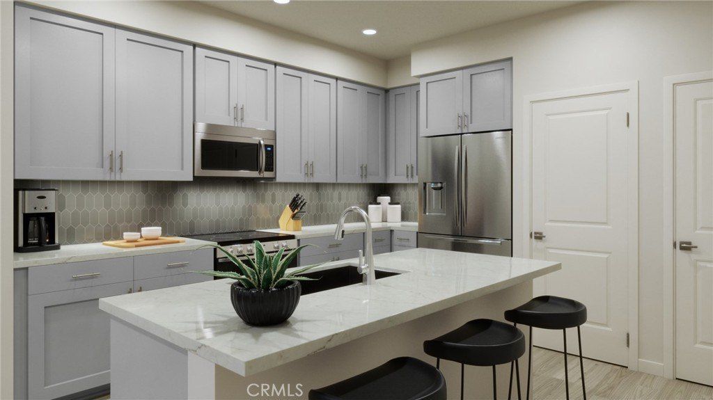 725 E Route 66. Glendora, CA 91740