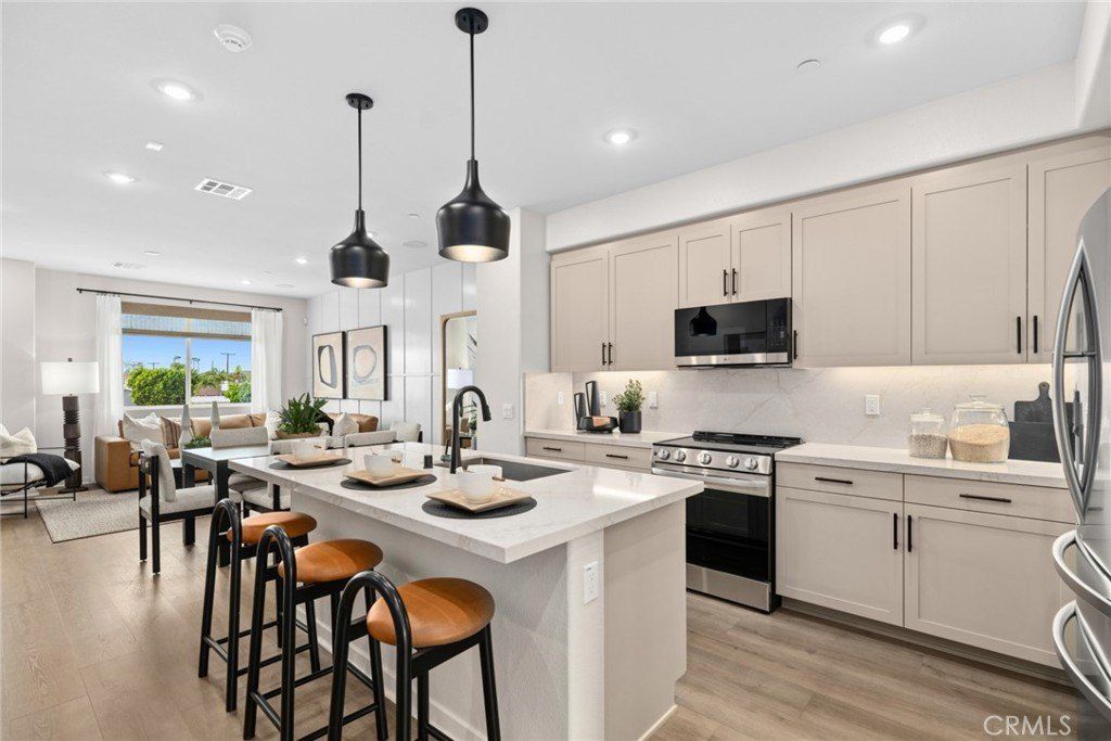 11731 Bailey Street. Garden Grove, CA 92845