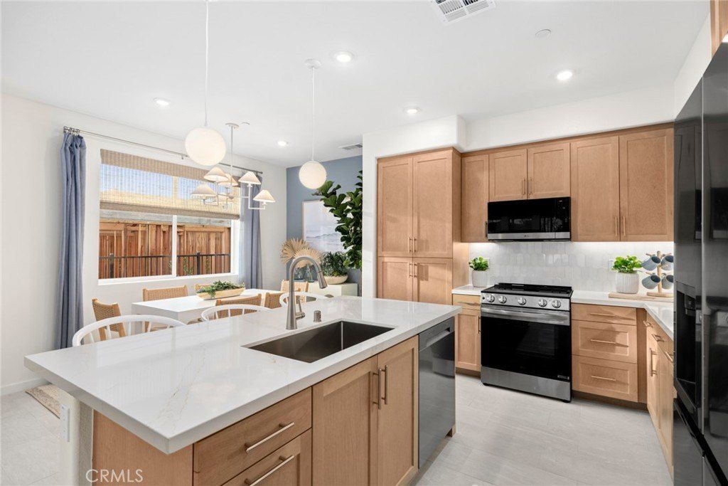 11739 Bailey Street. Garden Grove, CA 92845