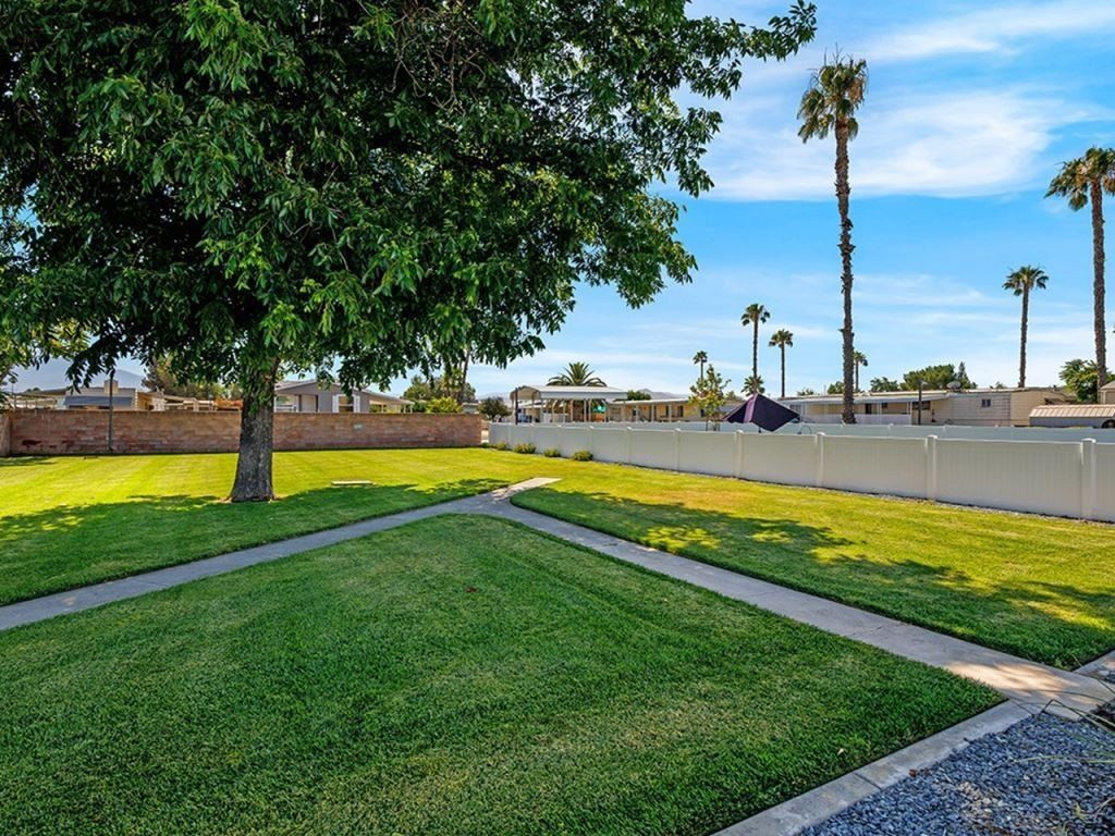 4400 W Florida Avenue 35. Hemet, CA 92545