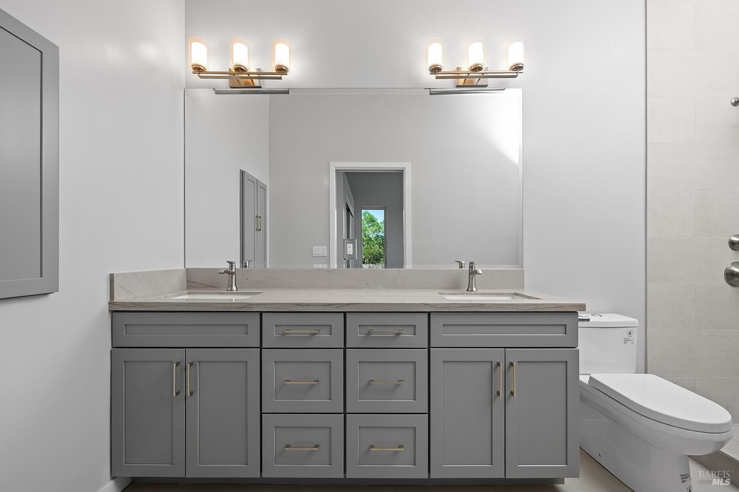 1292 Wikiup Drive. Santa Rosa, CA 95403