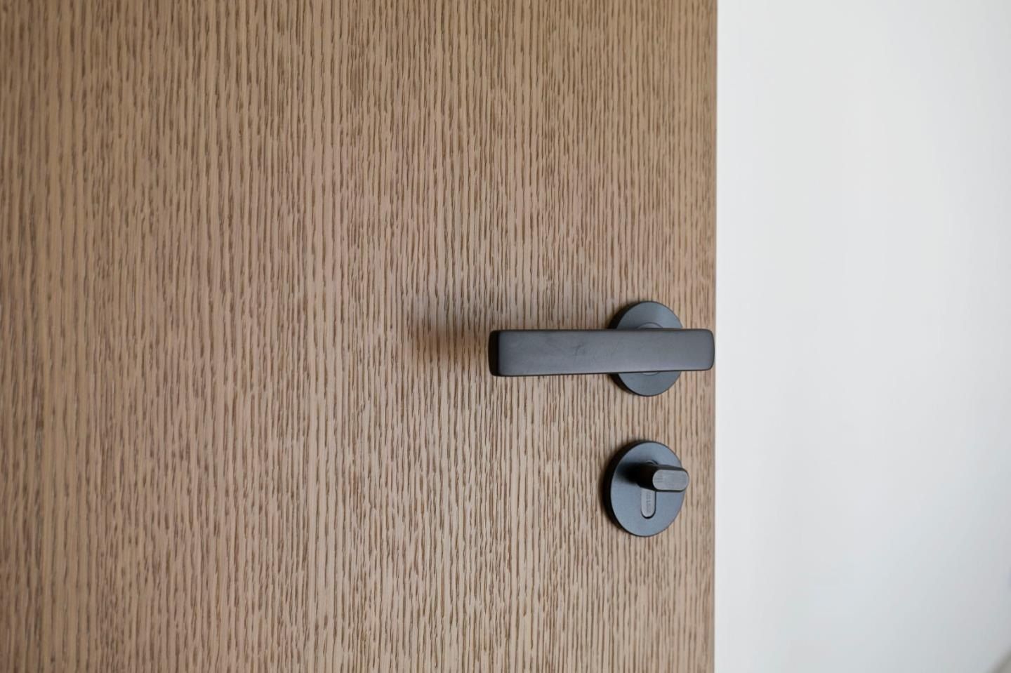 18 Bel Aire Ln. San Mateo, CA 94402