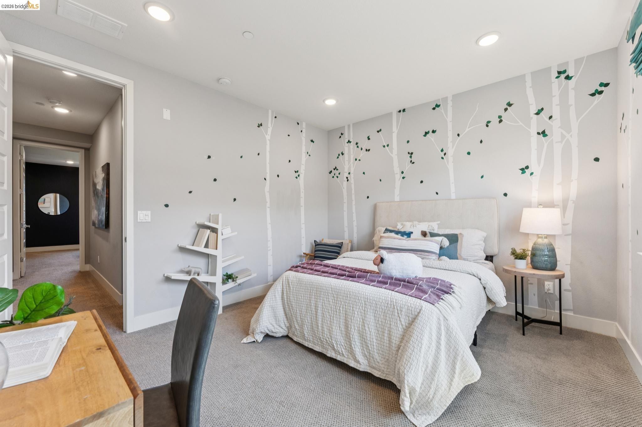 489 Diller Street. Alameda, CA 94501
