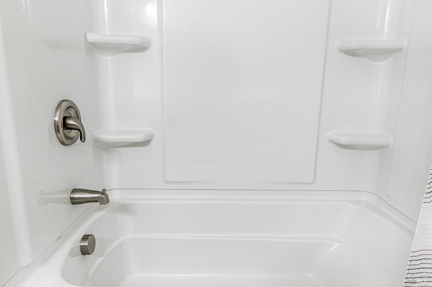 1960 Las Ventanas Drive. Santa Rosa, CA 95407