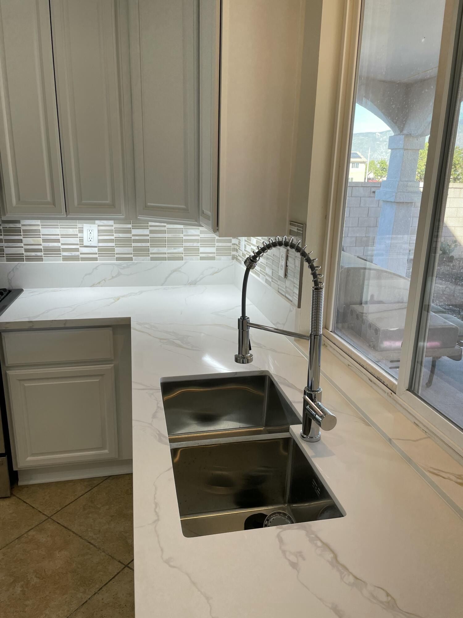 117 Arabian Court. San Jacinto, CA 92582