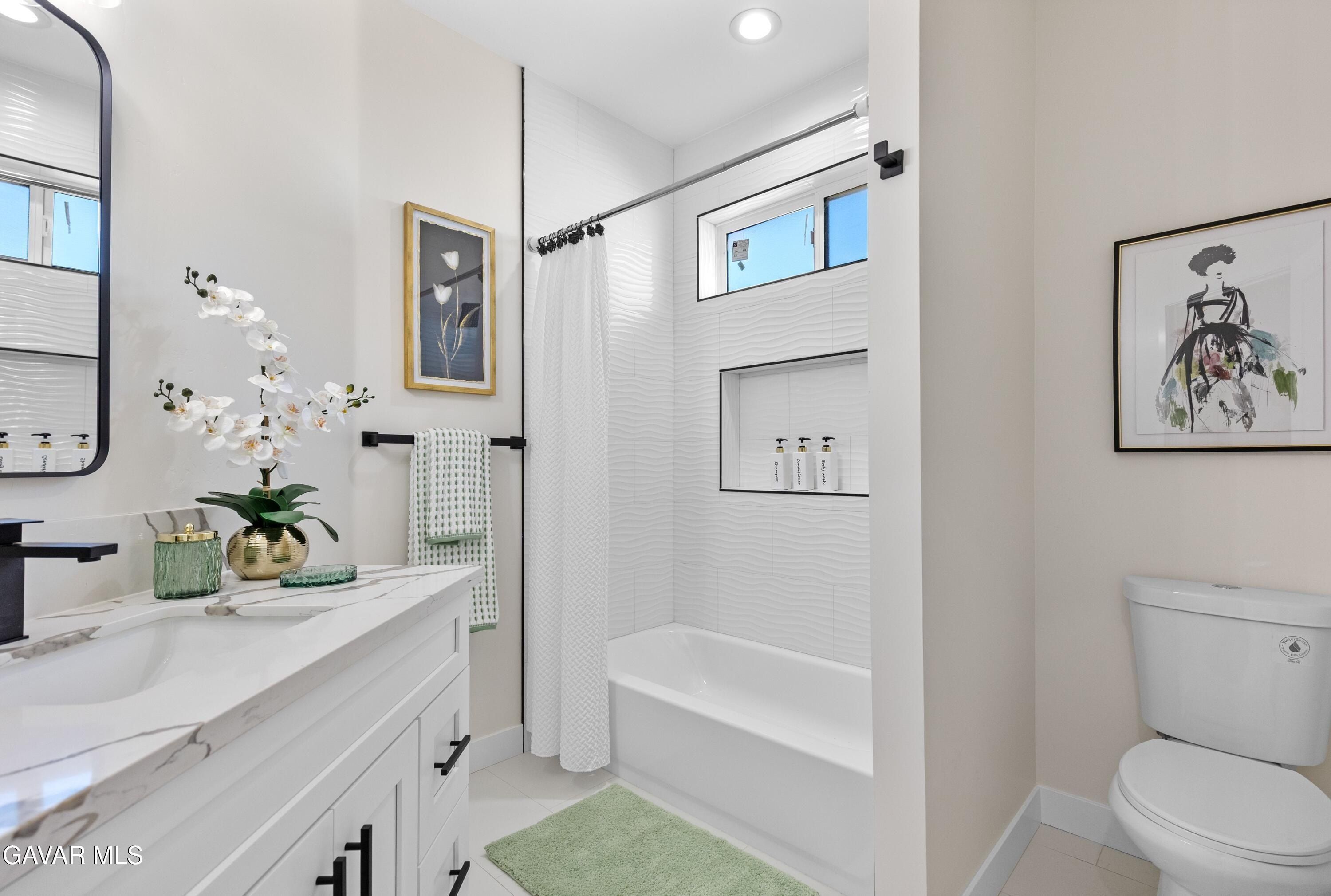 8337 Viburnum Avenue. California City, CA 93505