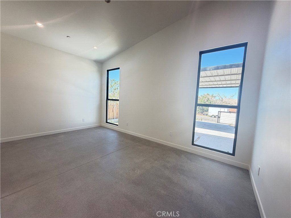 61523 Capilla Drive. Joshua Tree, CA 92252