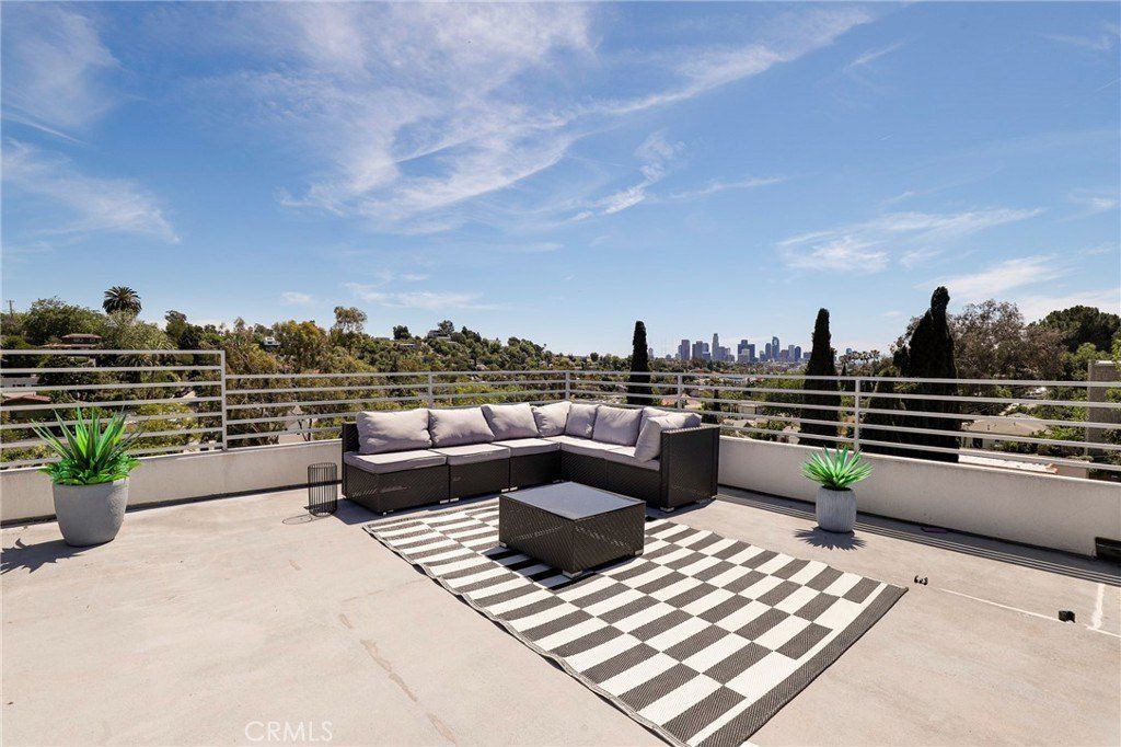 2309 Cove Avenue. Los Angeles, CA 90039