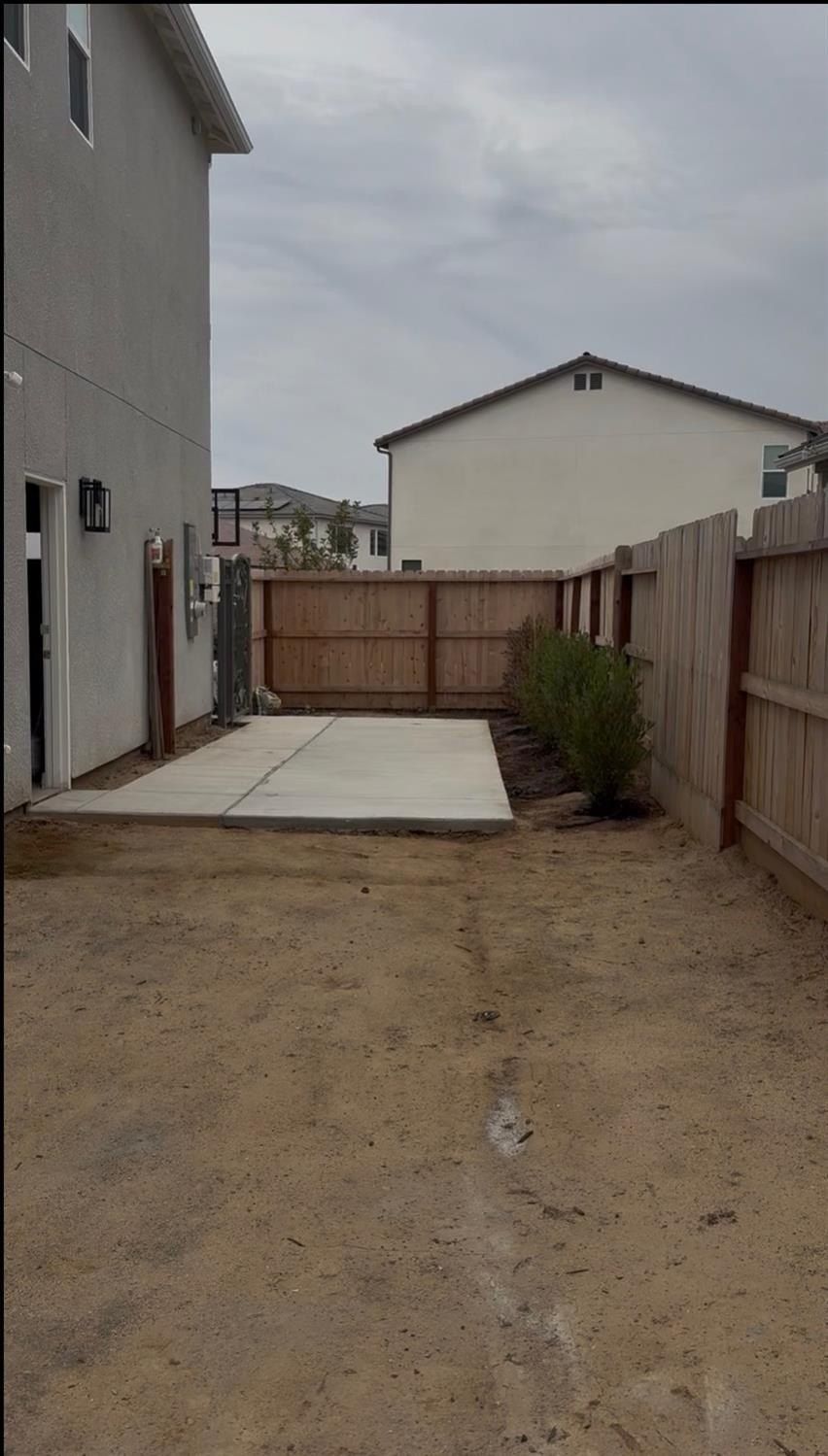 11382 N La Brisa Drive. Fresno, CA 93730