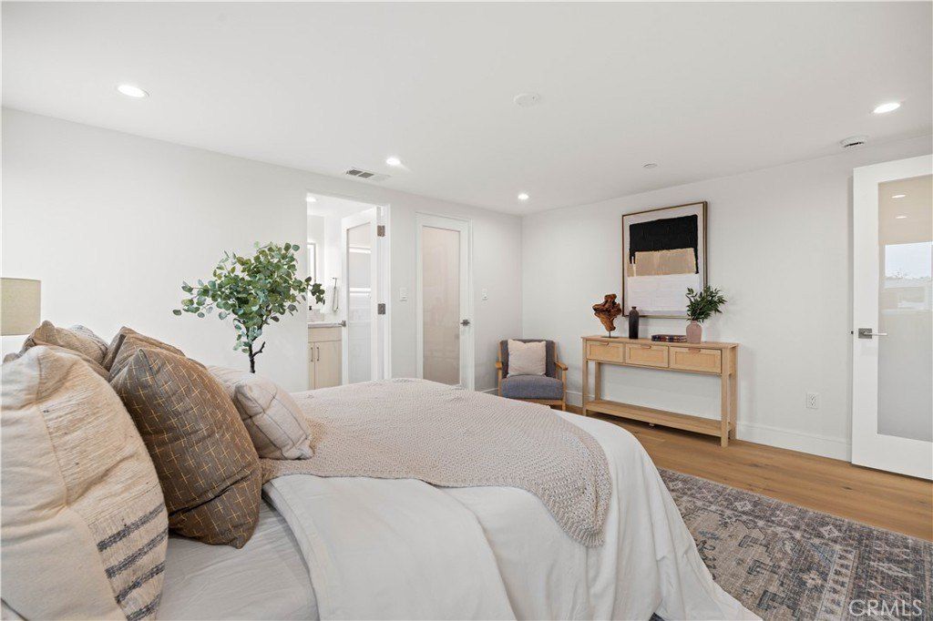 1212 19Th Street. Hermosa Beach, CA 90254