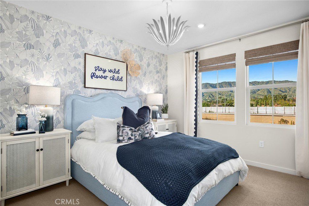 537 Gregory Way. Glendora, CA 91740