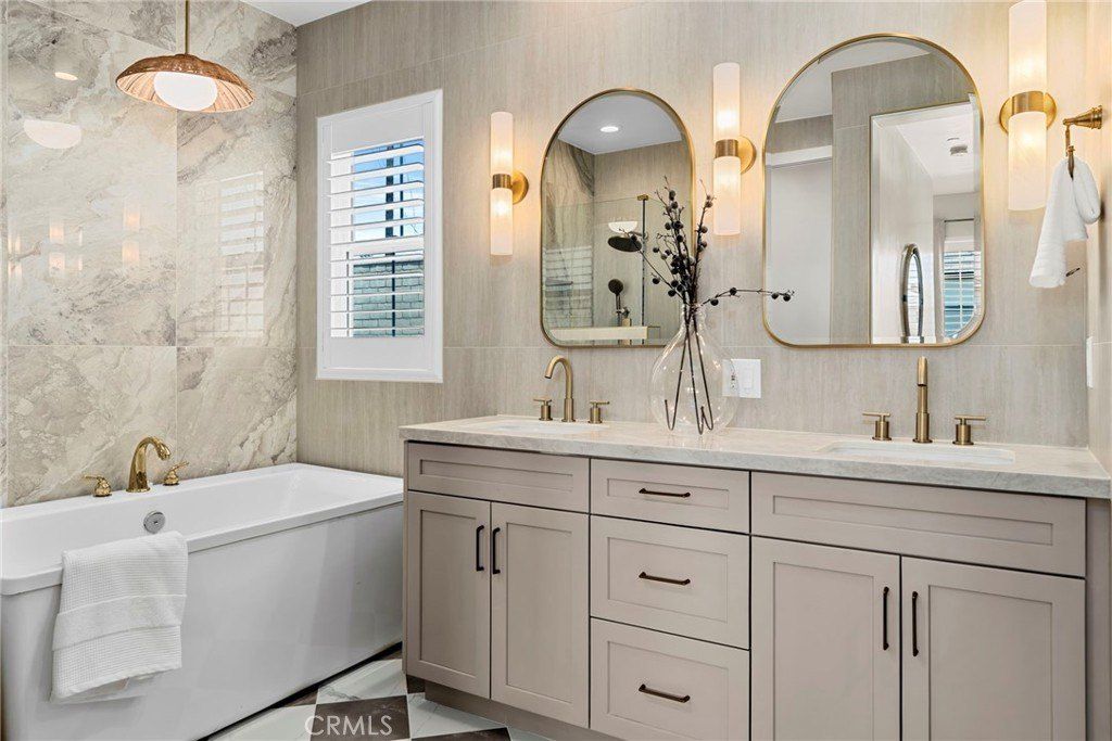 578 Patten. Placentia, CA 92870