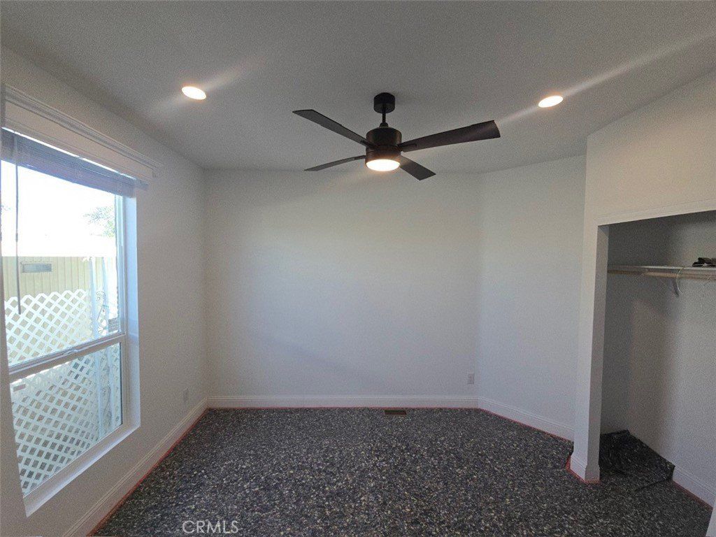 8901 Eton. Canoga Park, CA 91304