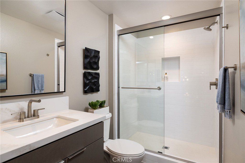 326 E William Way. La Habra, CA 90631