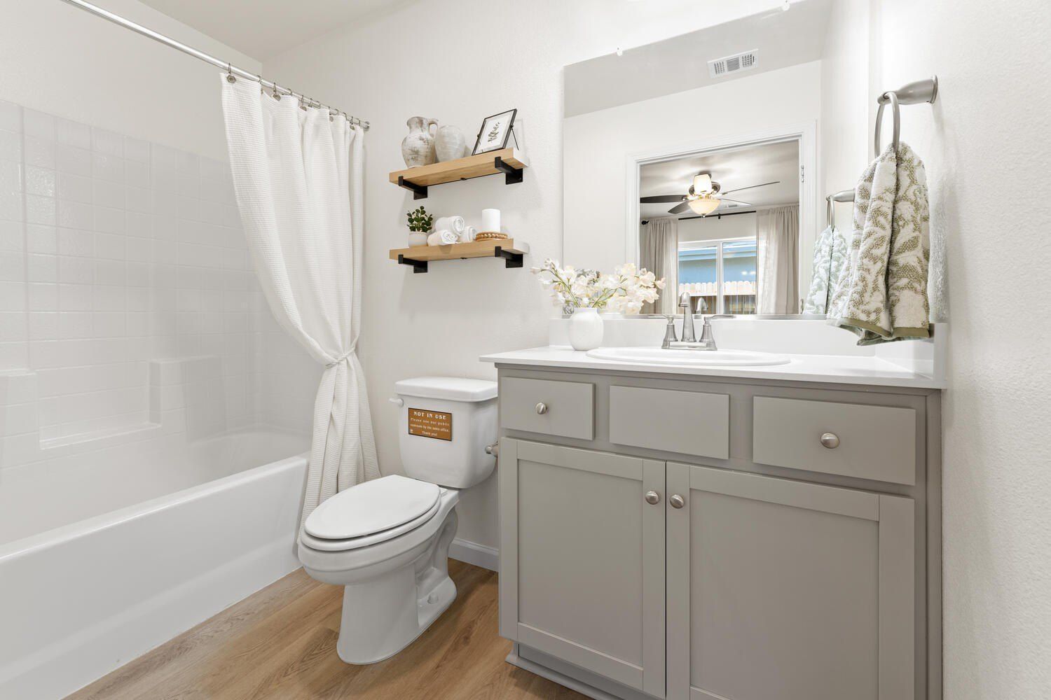 30611 Marigold Road. Visalia, CA 93291