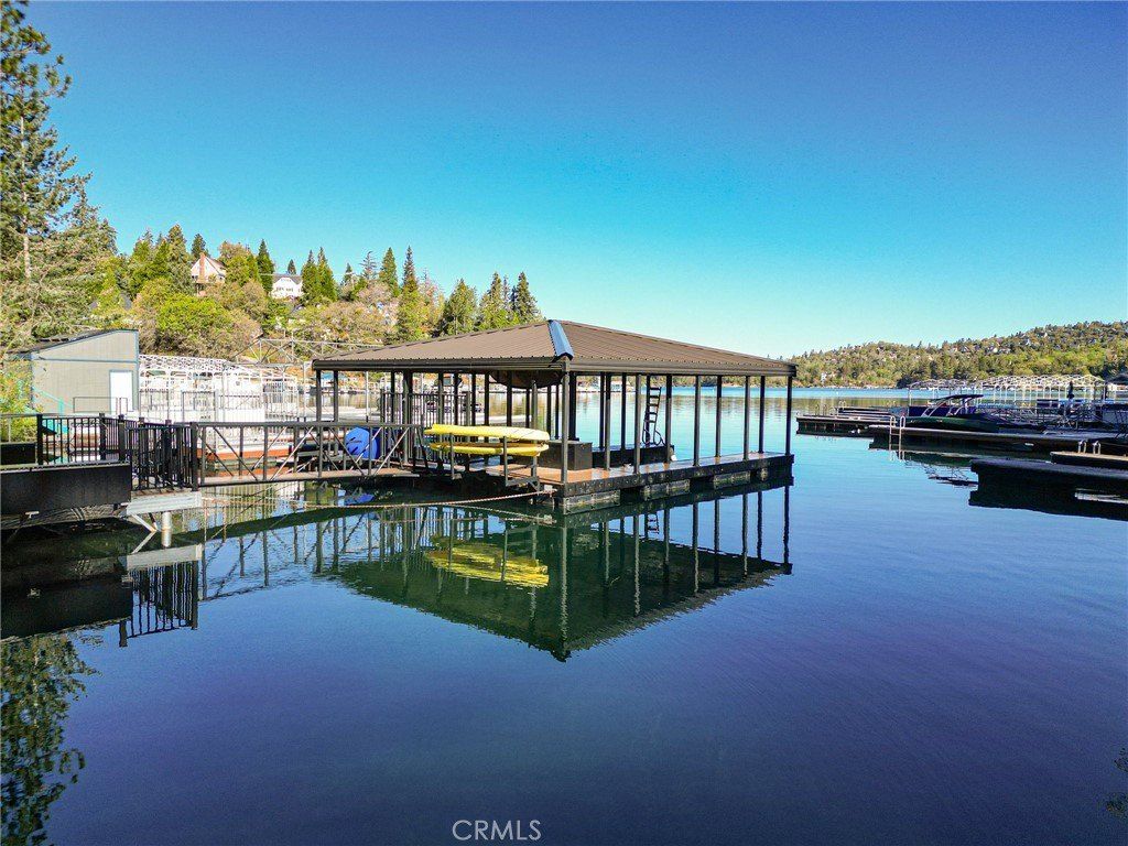 568 S568b. Lake Arrowhead, CA 92352