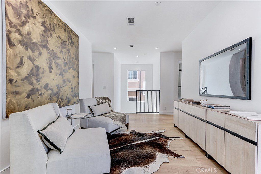 1816 Belmont Lane. Redondo Beach, CA 90278