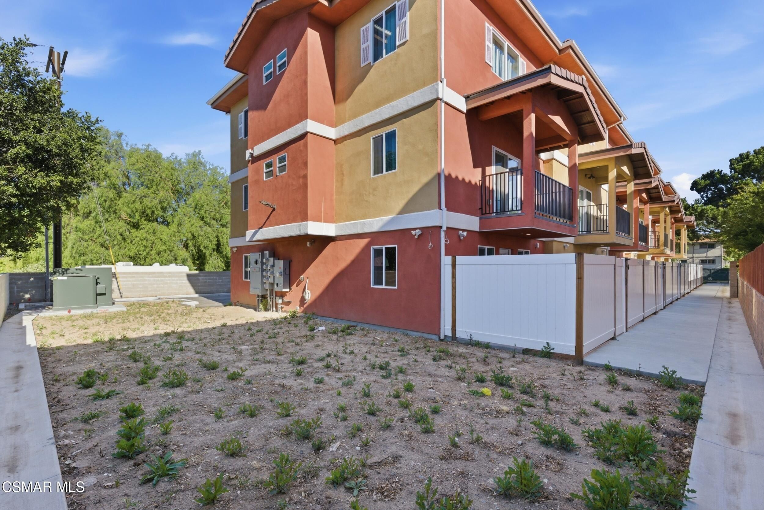 1740 Patricia Avenue. Simi Valley, CA 93065
