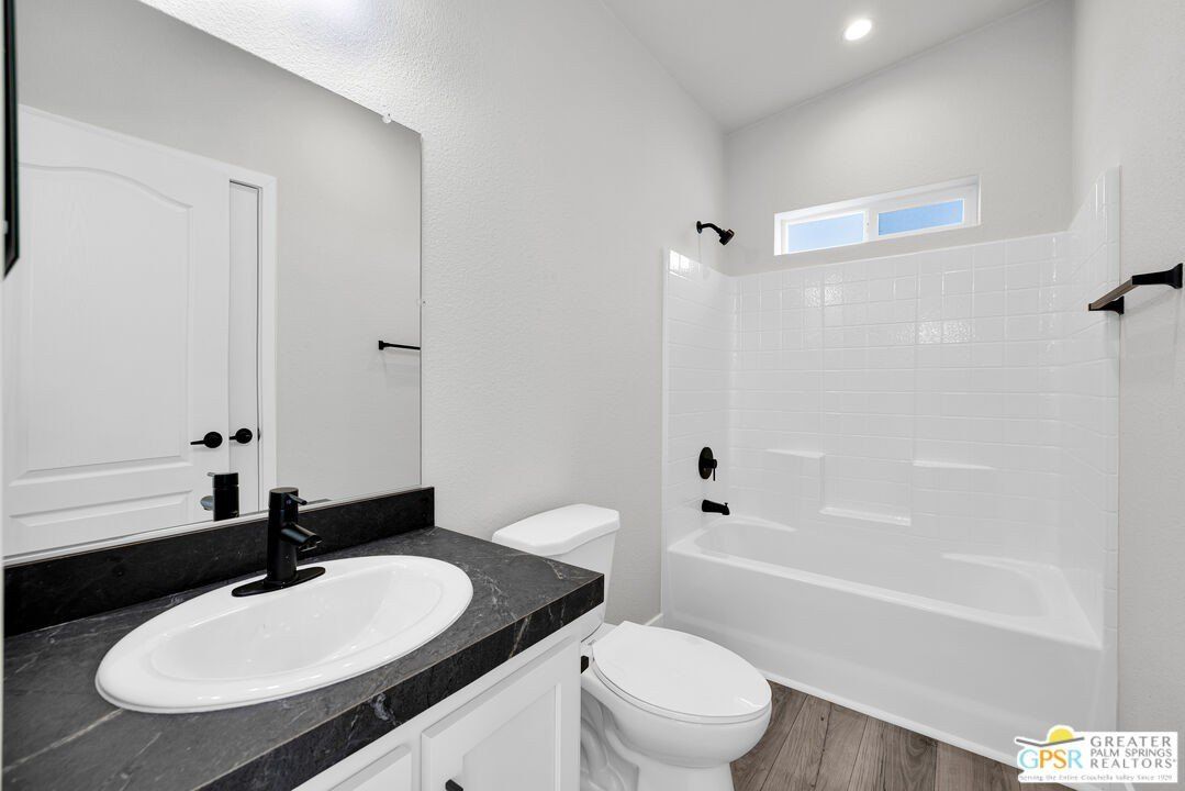 324 Wigwam. Palm Springs, CA 92264