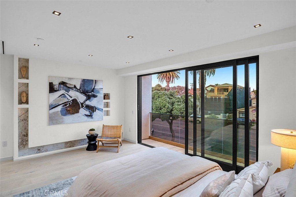 505 17Th Street. Huntington Beach, CA 92648