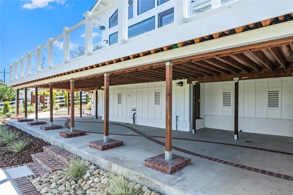 2786 Eton Road. Cambria, CA 93428