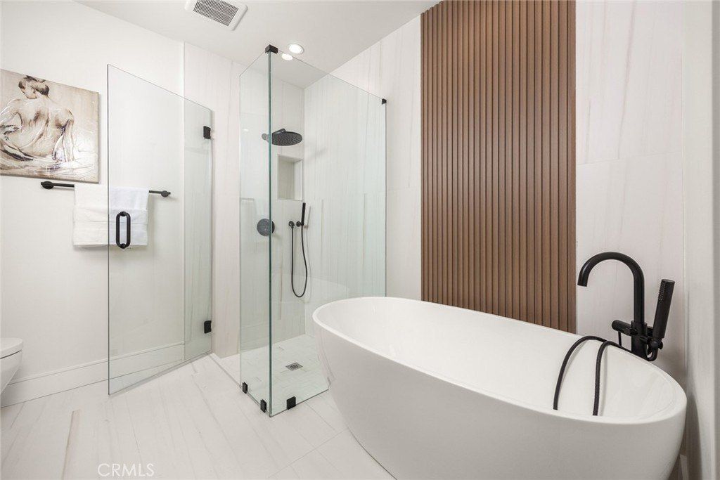 826 Sunset. Arcadia, CA 91007