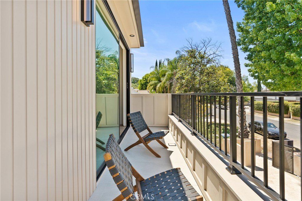 14738 Otsego Street. Sherman Oaks, CA 91403