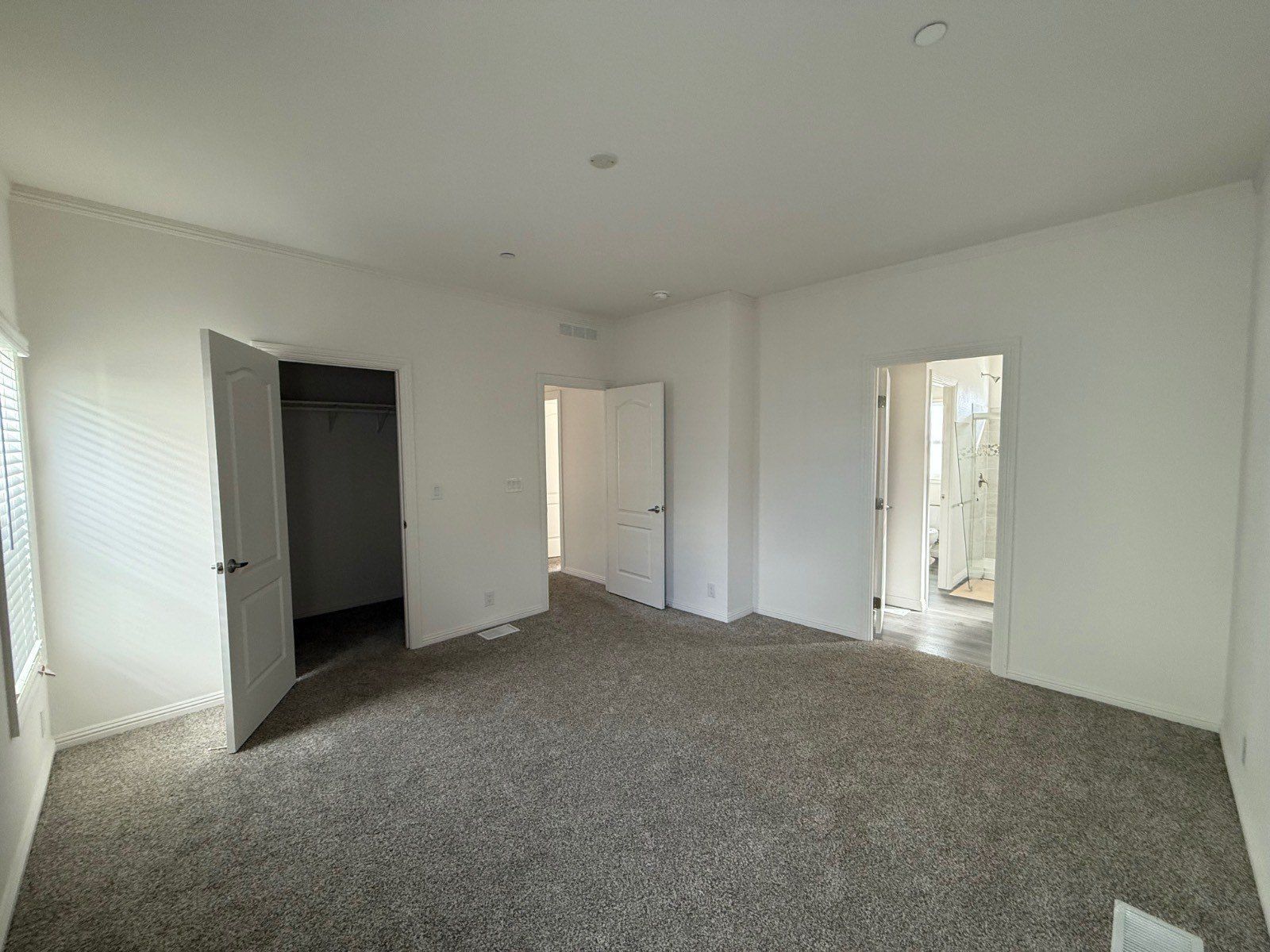 8 Phelan Rd. Phelan, CA 92371