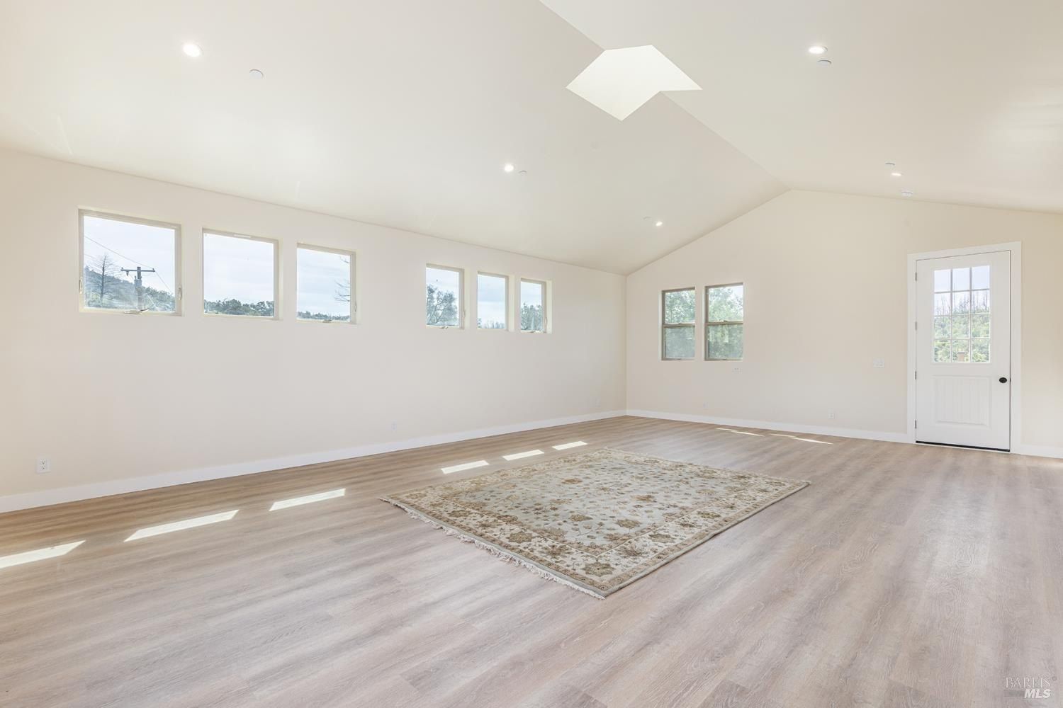 753 Sunnyside Road. Saint Helena, CA 94574