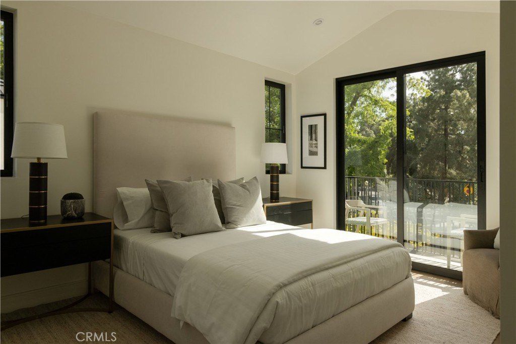 12085 Valleyheart Drive. Studio City, CA 91604