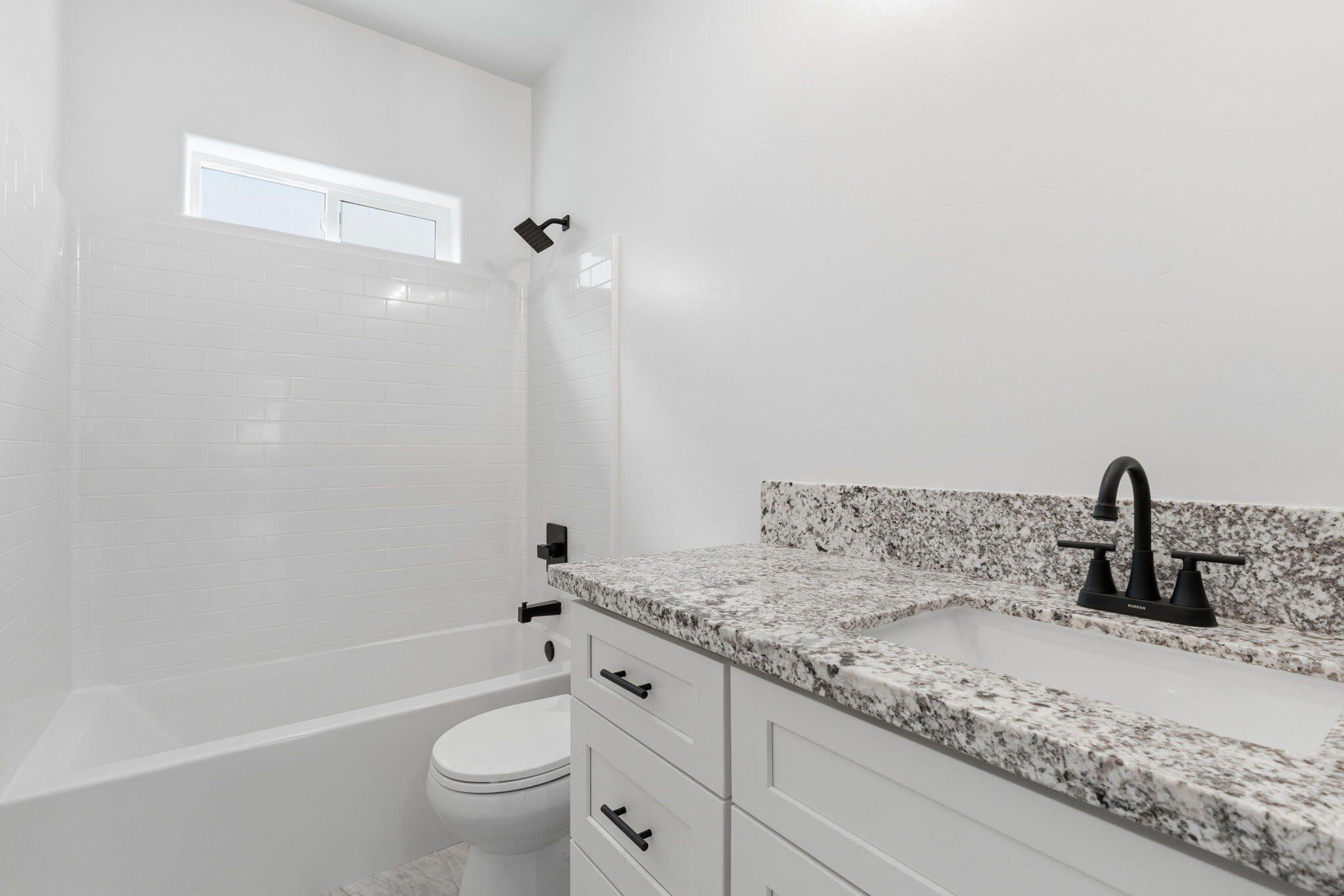 3446 E Grove Avenue. Visalia, CA 93292