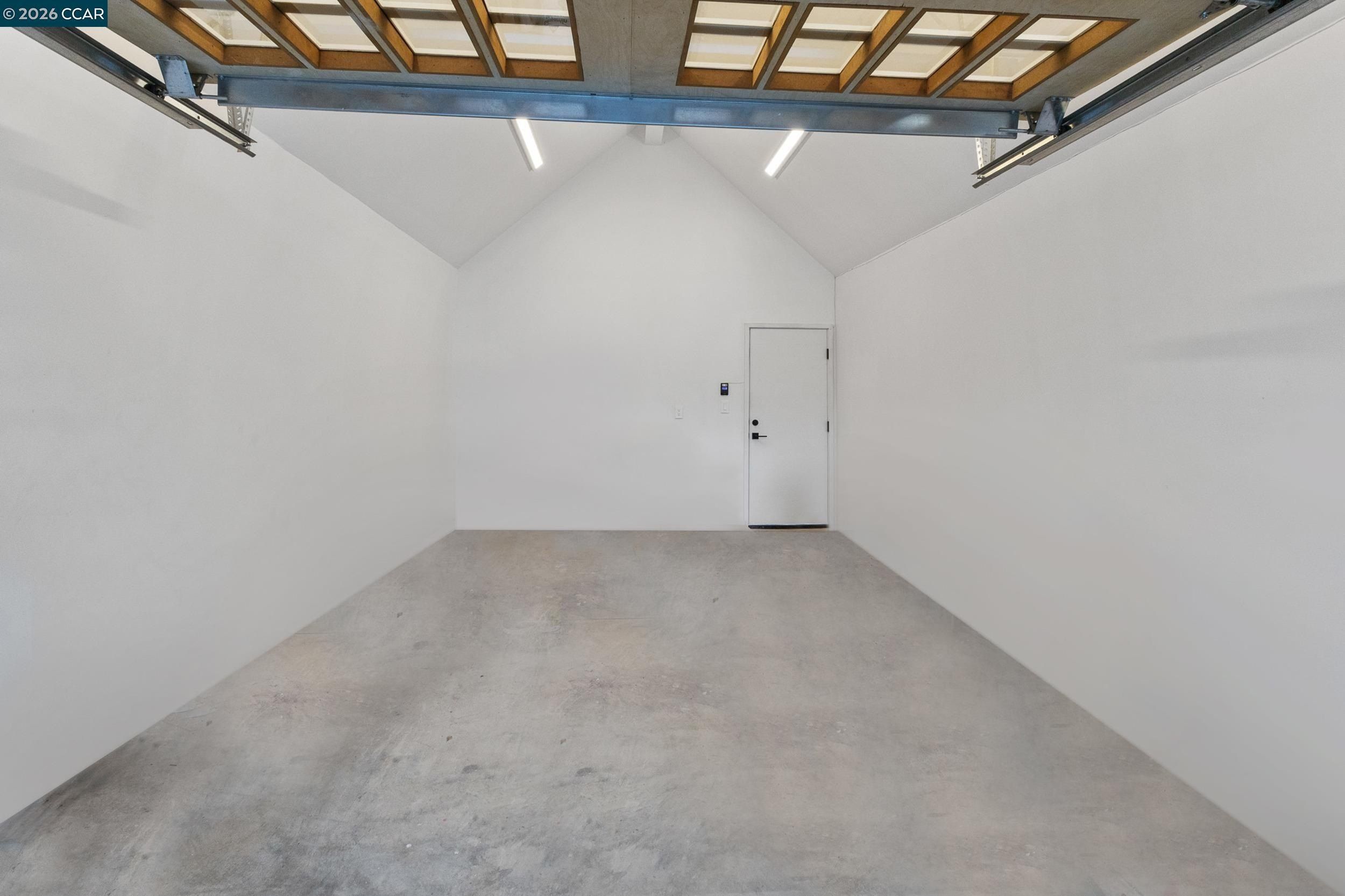 524 Oak Grove Ave. Burlingame, CA 94010