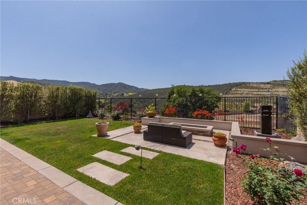 231 Sequoia Avenue. Simi Valley, CA 93065
