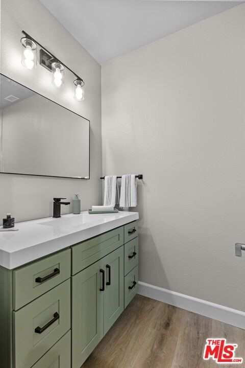 28701 Delaware Dr. Tehachapi, CA 93561