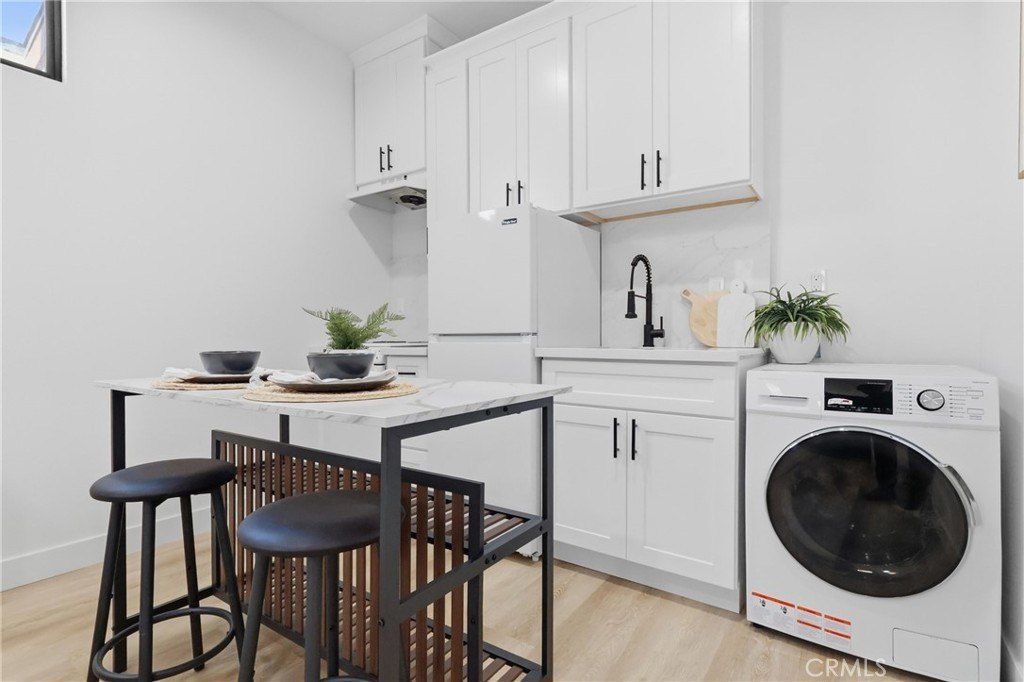 4433 Phelan. Baldwin Park, CA 91706