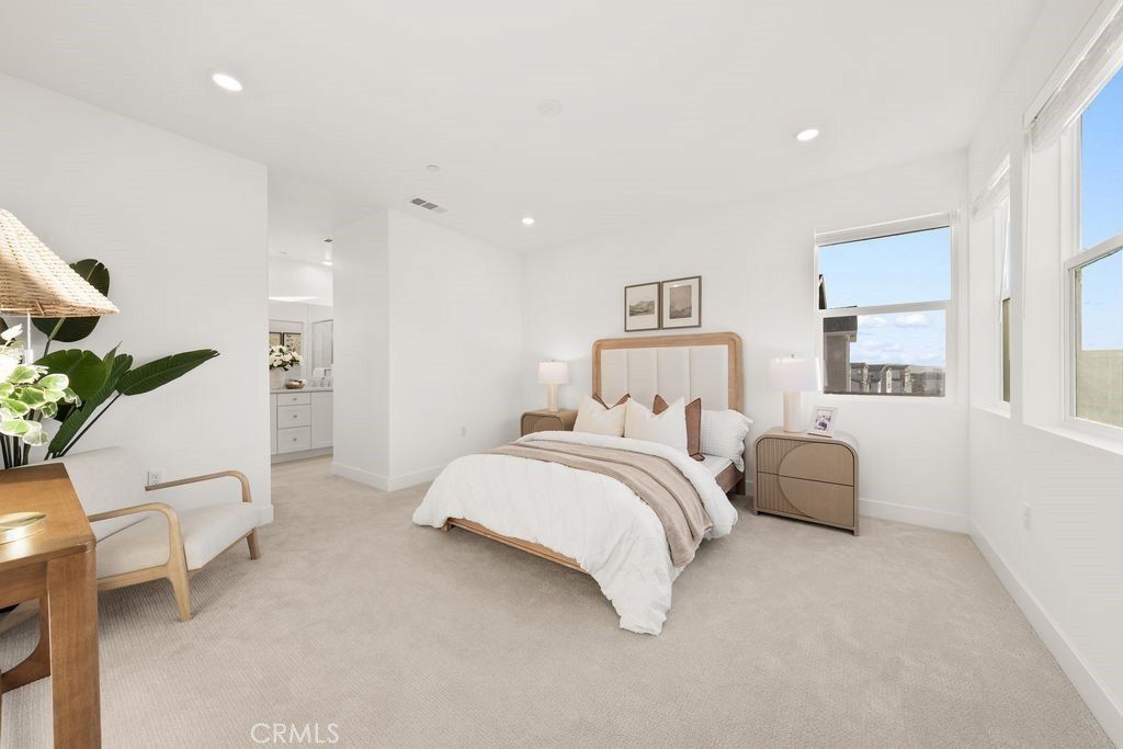 470 Lobata. Irvine, CA 92618