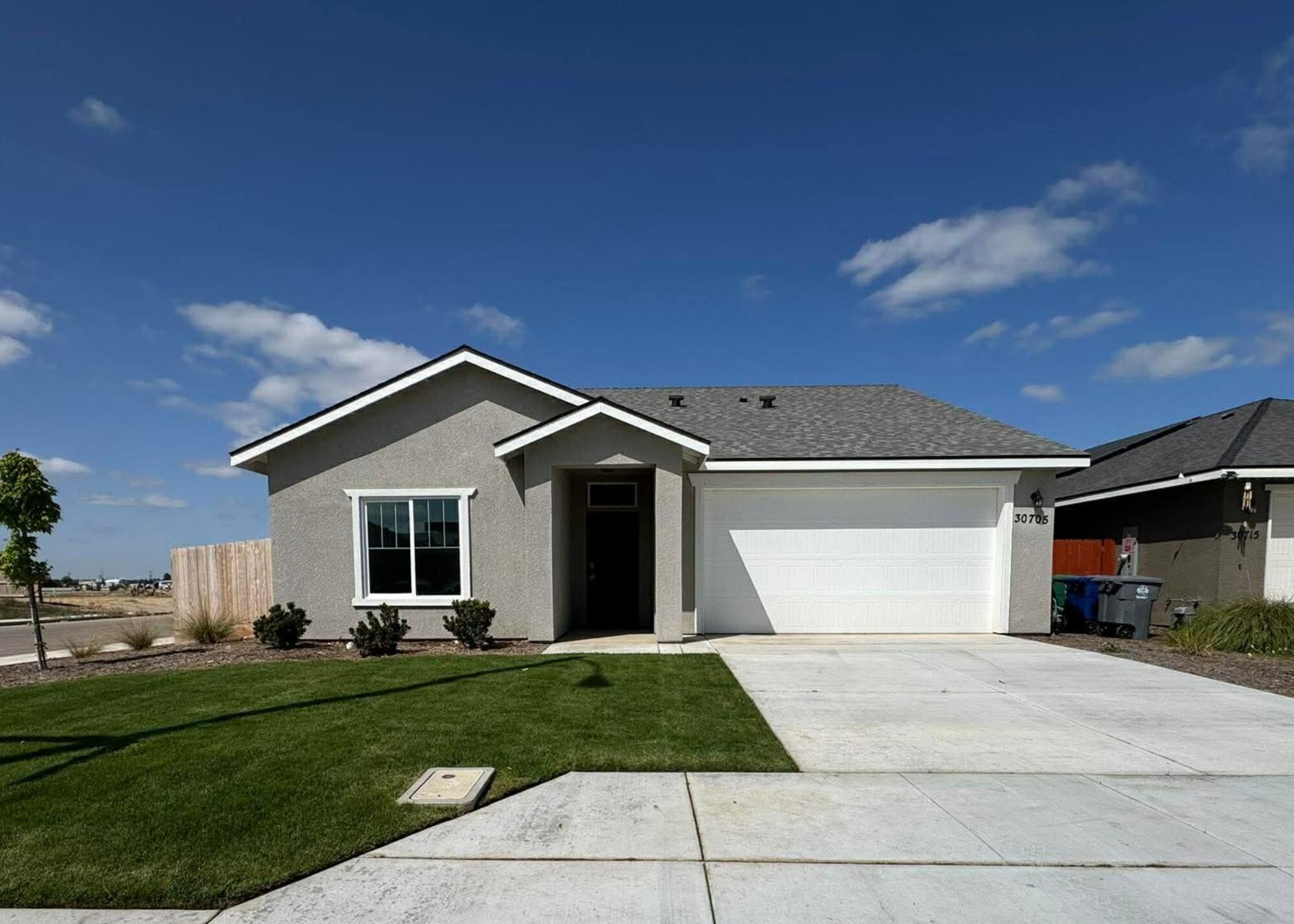 30705 Emden Road. Visalia, CA 93291