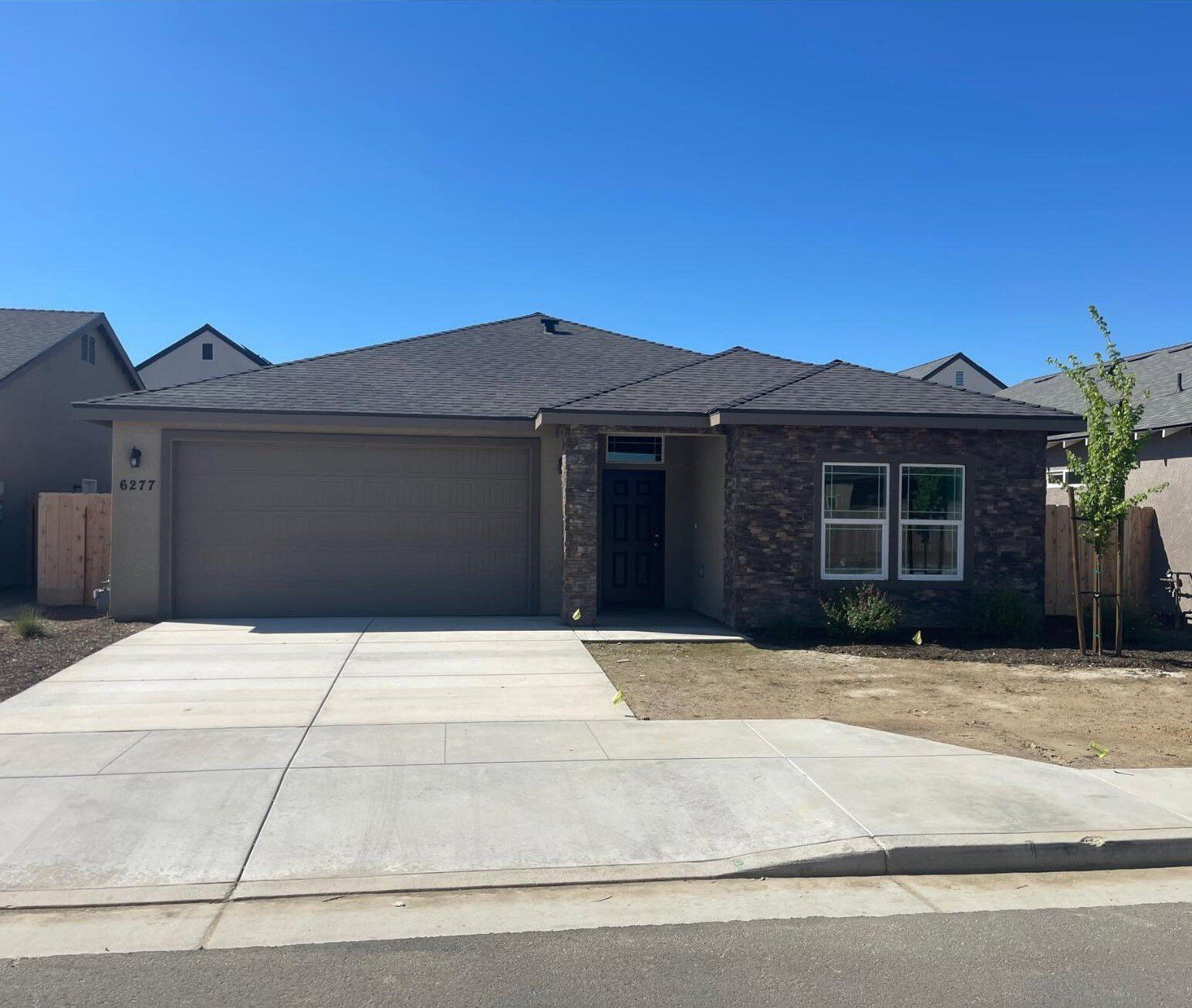 6277 Willow Oak Avenue. Visalia, CA 93292