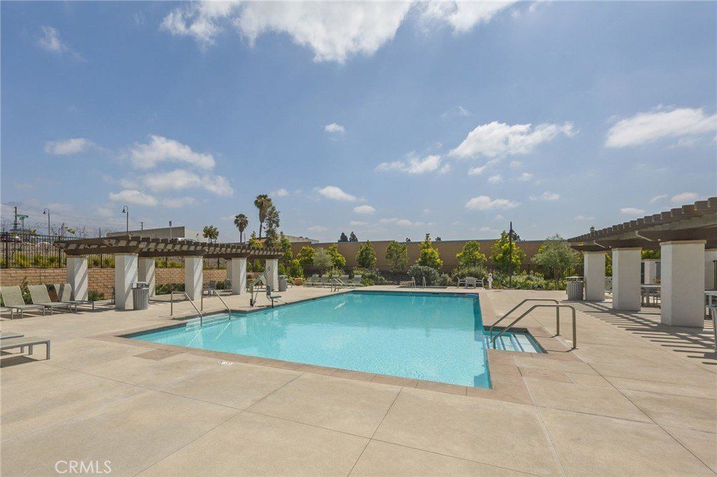 2109 Crescent Moon. Upland, CA 91786