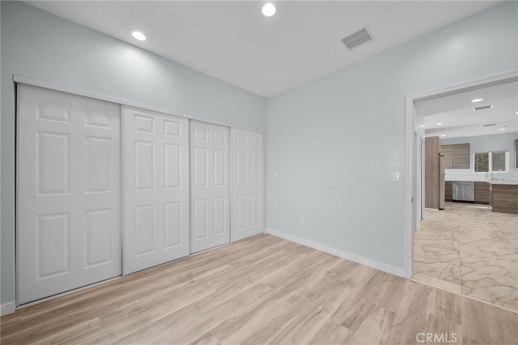 955 Brossard. Thousand Oaks, CA 91360