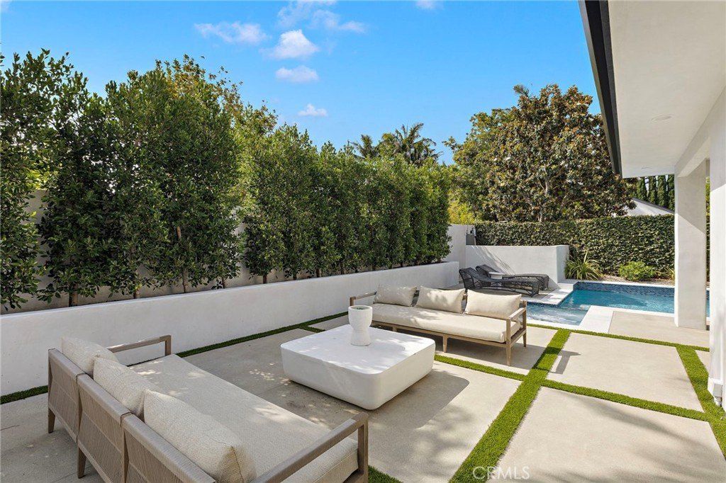 1312 Dover Drive. Newport Beach, CA 92660