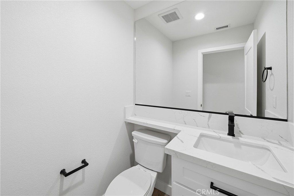 10361 Choiceana Avenue. Hesperia, CA 92345