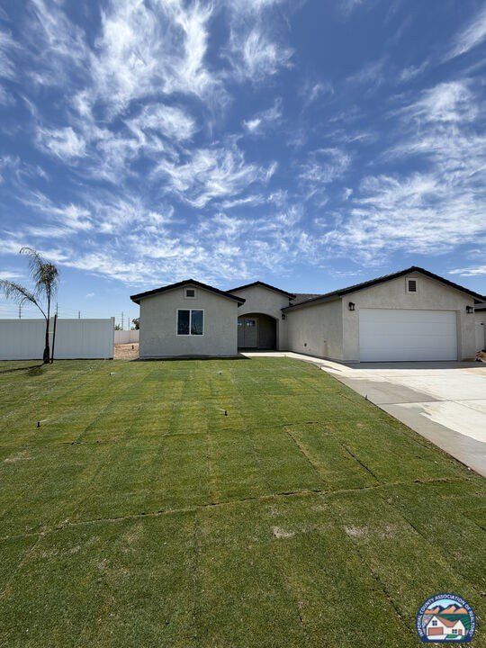 251 Appaloosa St. Brawley, CA 92227