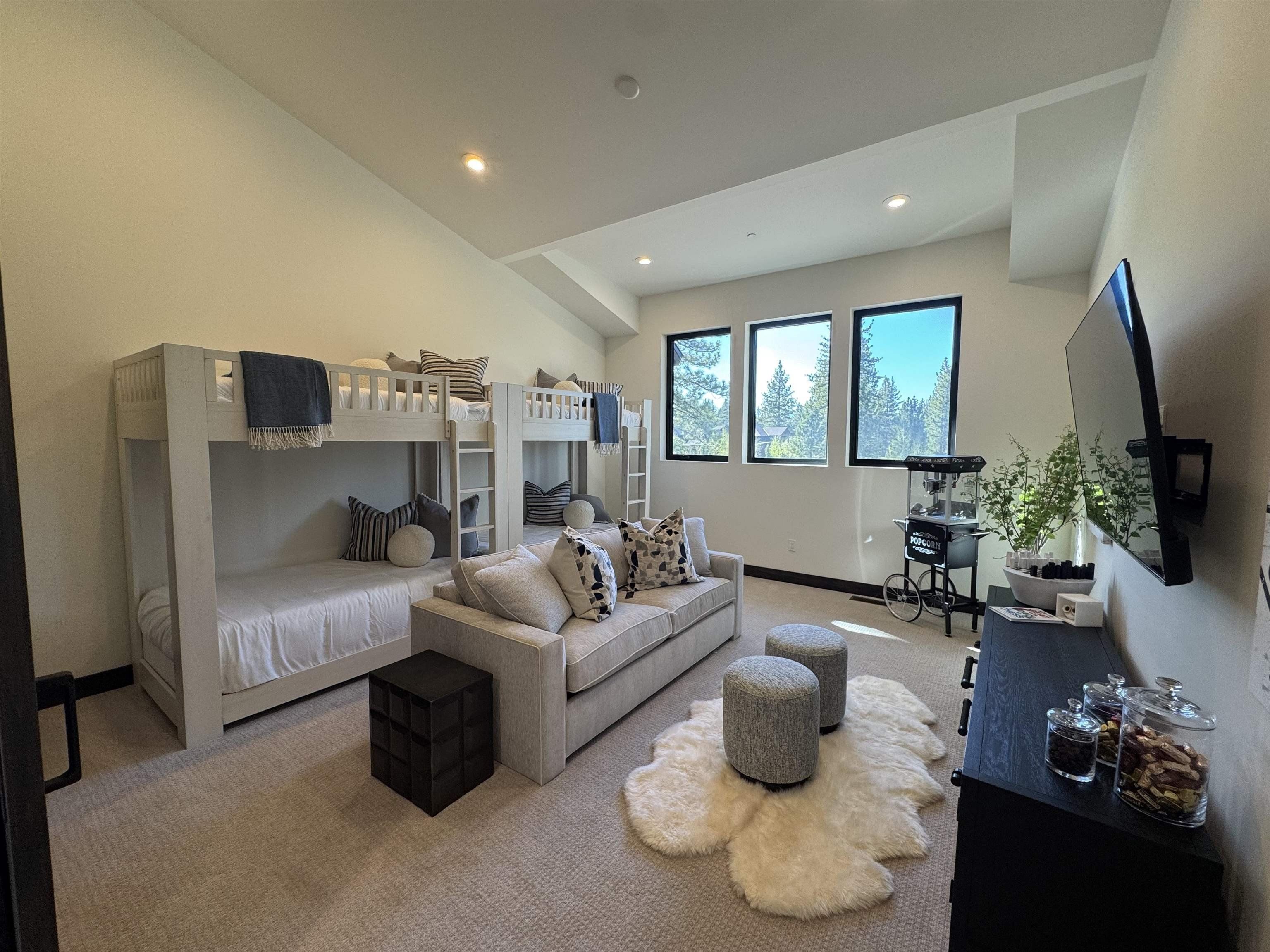 10269 Modane Place. Truckee, CA 96161