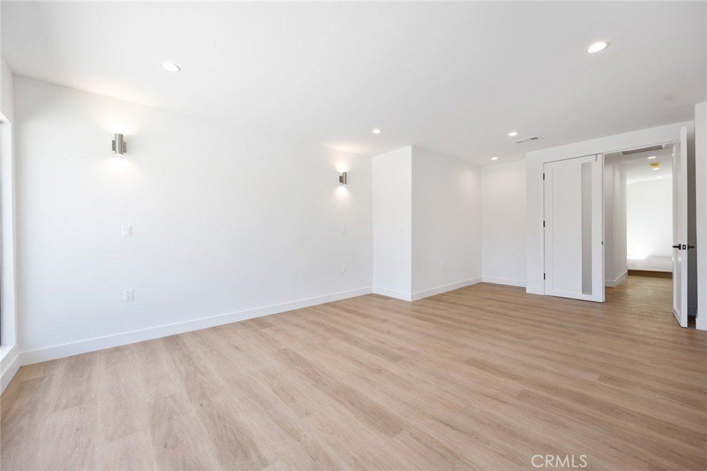 16417 Knollwood Drive. Granada Hills, CA 91344